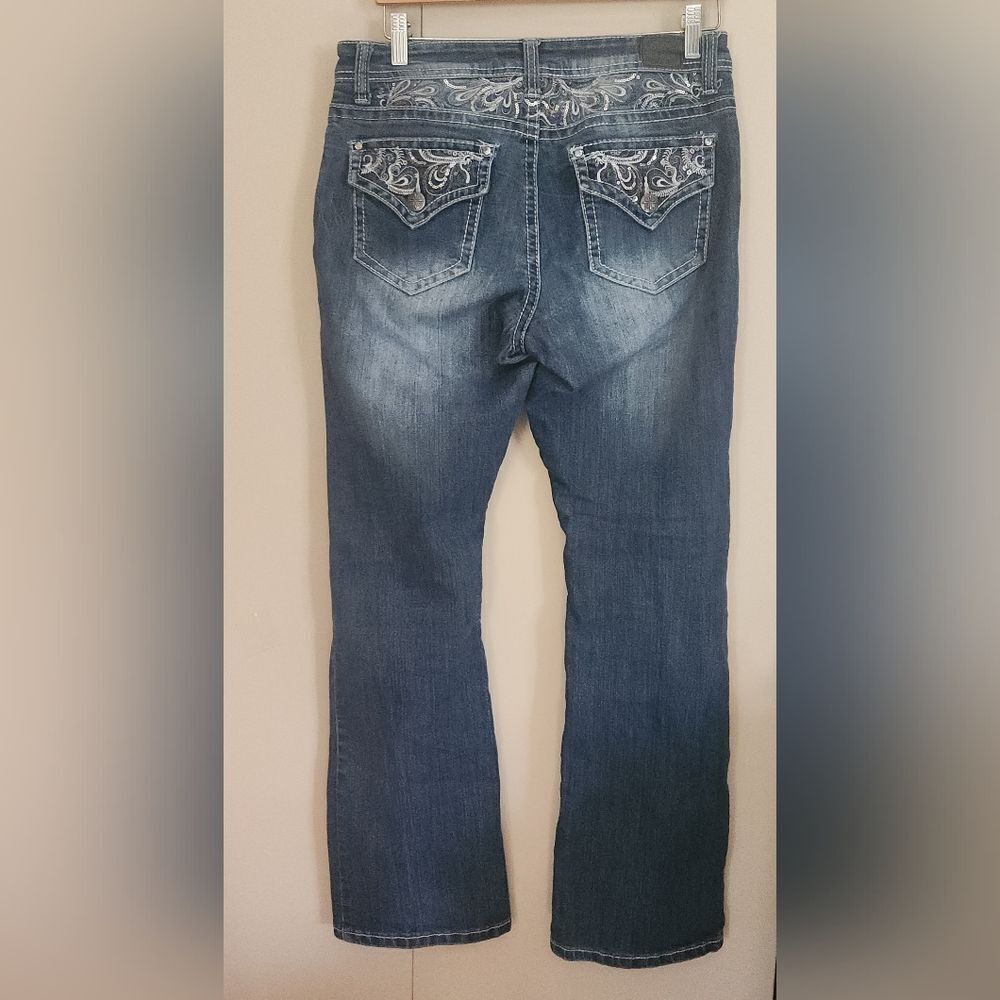 82 Love Nation Jeans Distressed Embroidery silver sequins on back yoke & pockets